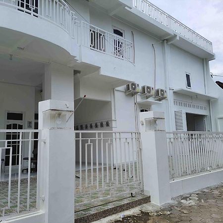 Reddoorz Syariah At Jalan Godean Hotel Ngabean Exterior photo