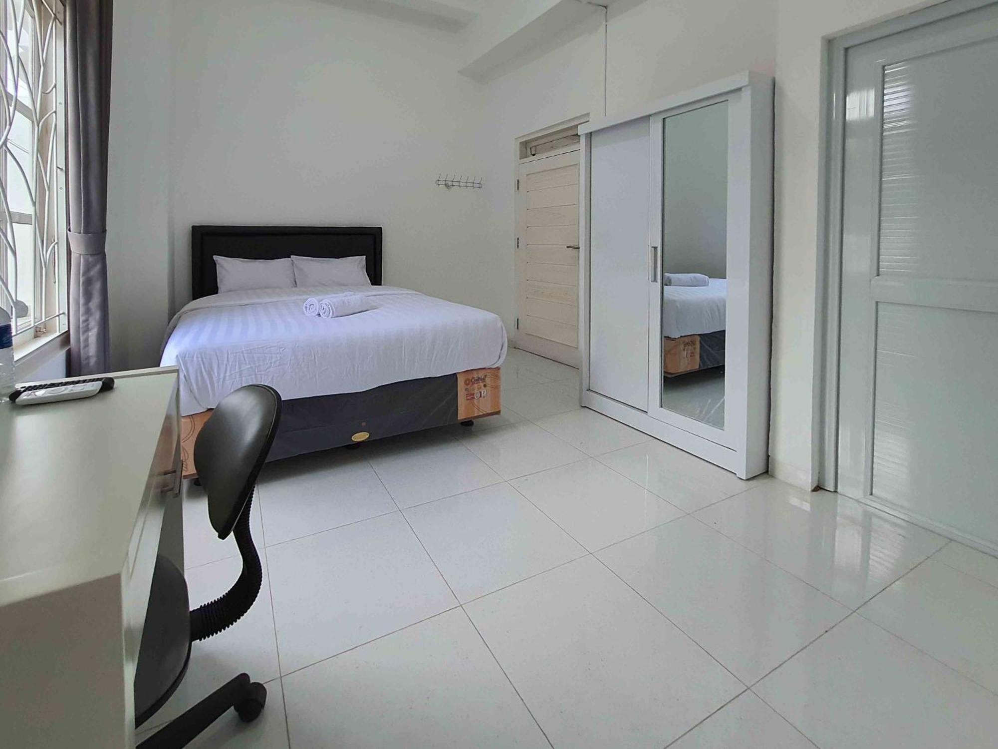 Reddoorz Syariah At Jalan Godean Hotel Ngabean Exterior photo
