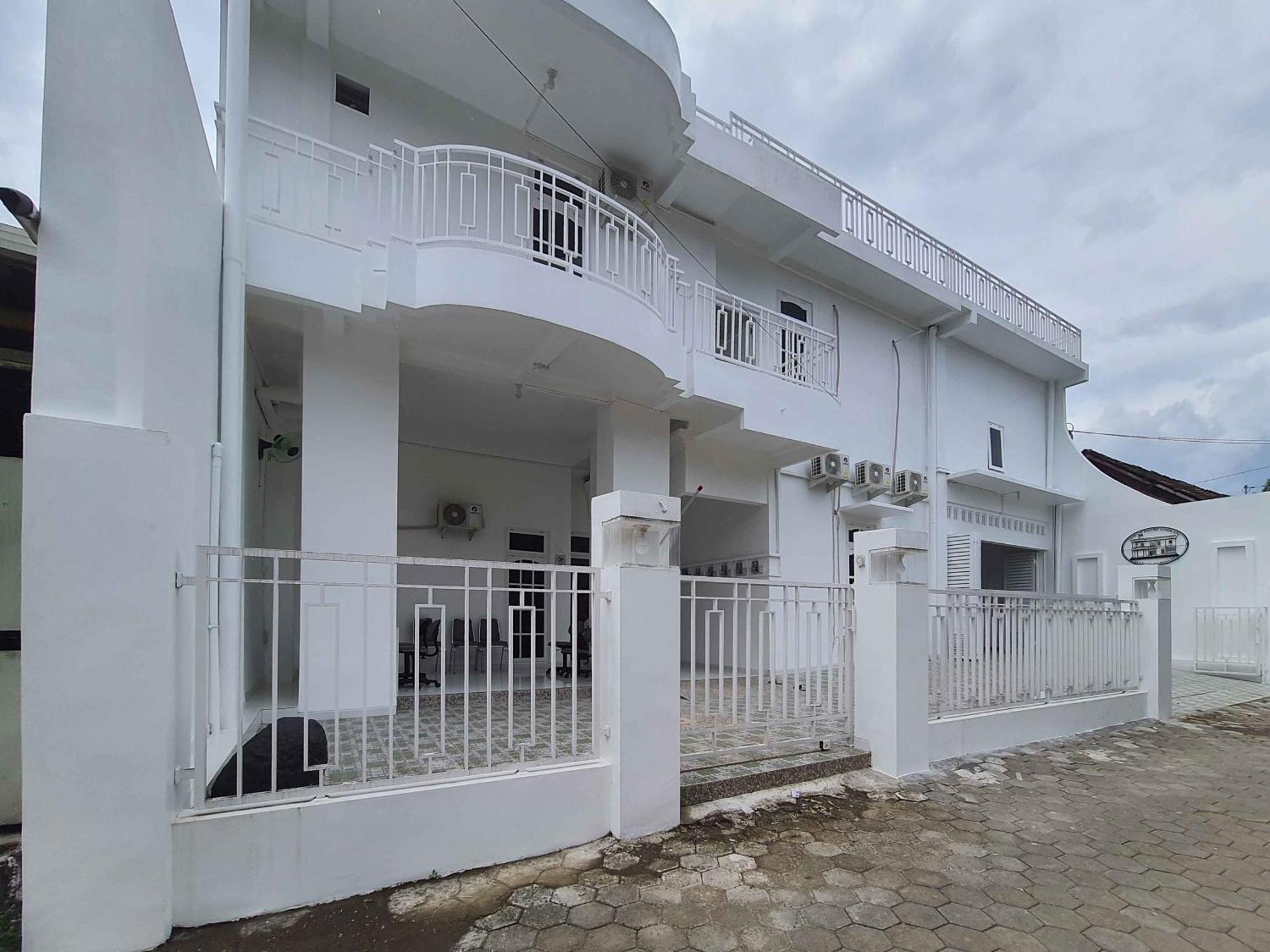 Reddoorz Syariah At Jalan Godean Hotel Ngabean Exterior photo